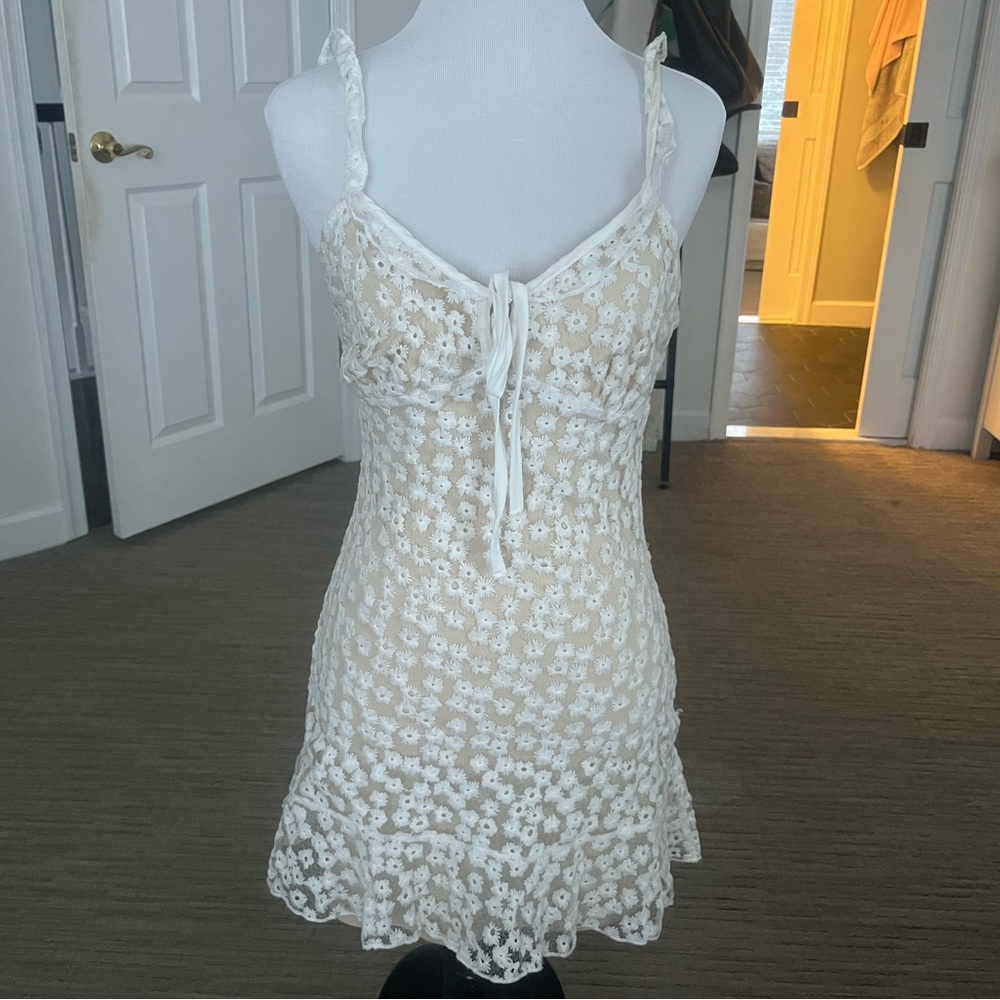 Lulus White Floral Graduation Dress